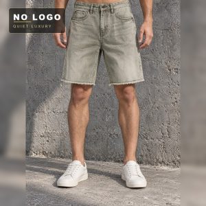 Men's Frayed Hem Denim Shorts - Heavy Wash Bermuda